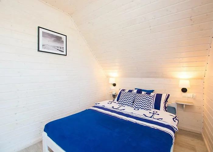 Caloroczne Klif - Nowoczesne Dwupoziomowe Nad Morzem ウストカ